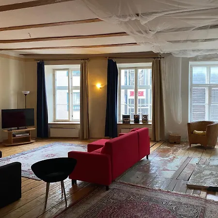Bohemian In Old Town Apartment *