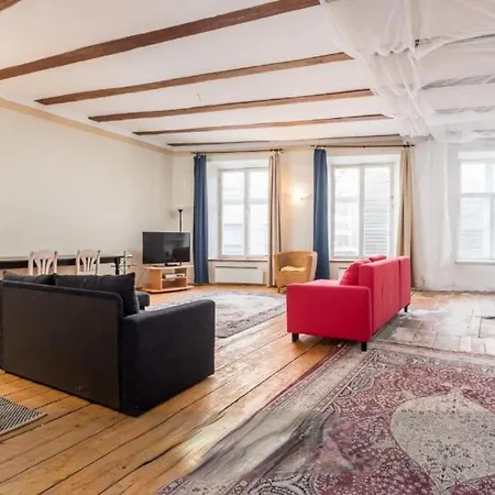 Apartment Bohemian In Old Town Tallinn